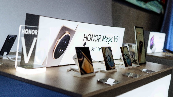 Novi HONOR Magic V5 u Srbiji